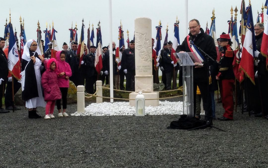 Inauguration d’une stèle pour les disparus en mer en présence de nos élèves