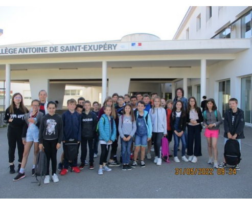 L’école de l’Idonnière en visite au collège